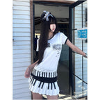 Light Asian style V neck shoulder short sleeved T shirt for women s summer new style piano key note print tight waist cinching hot girl top trendy image 2