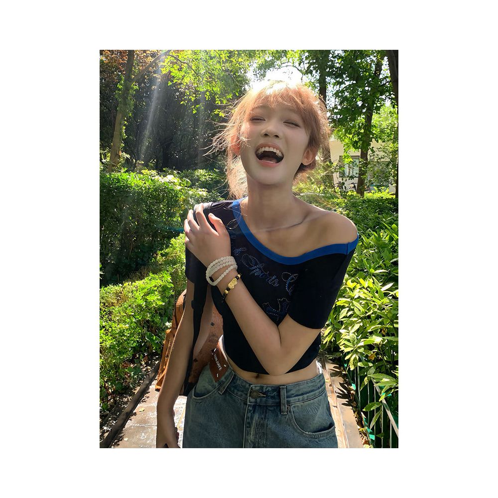Pure Desire Wind Spicy Girl Slant Shoulder T shirt Women s Summer New Cross Hot Diamond Tight Waist Short Sleeve Top Ins image 4