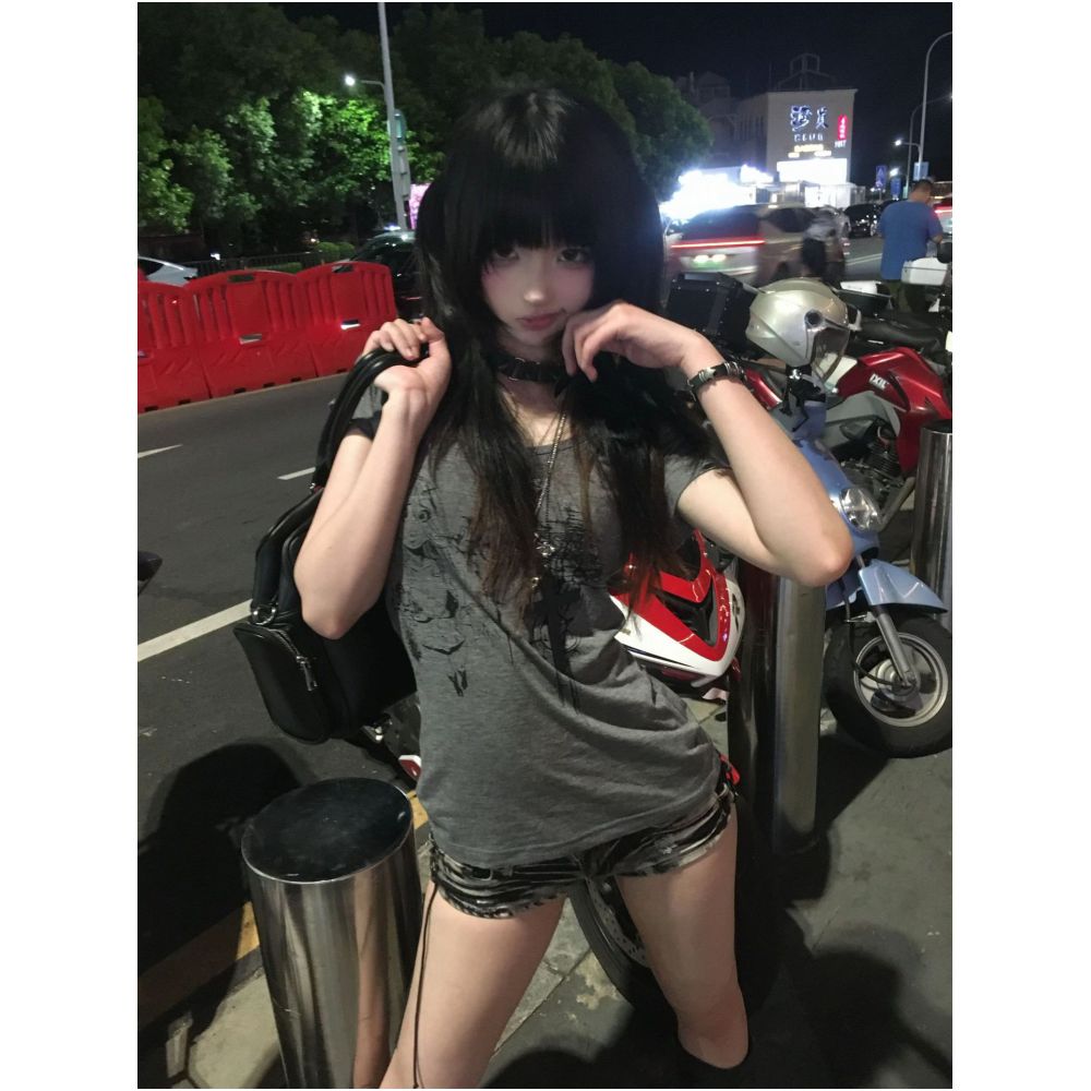 Light Asian style big neckline shoulder short T shirt for women s summer new subculture short T shirt street style spicy girl top
