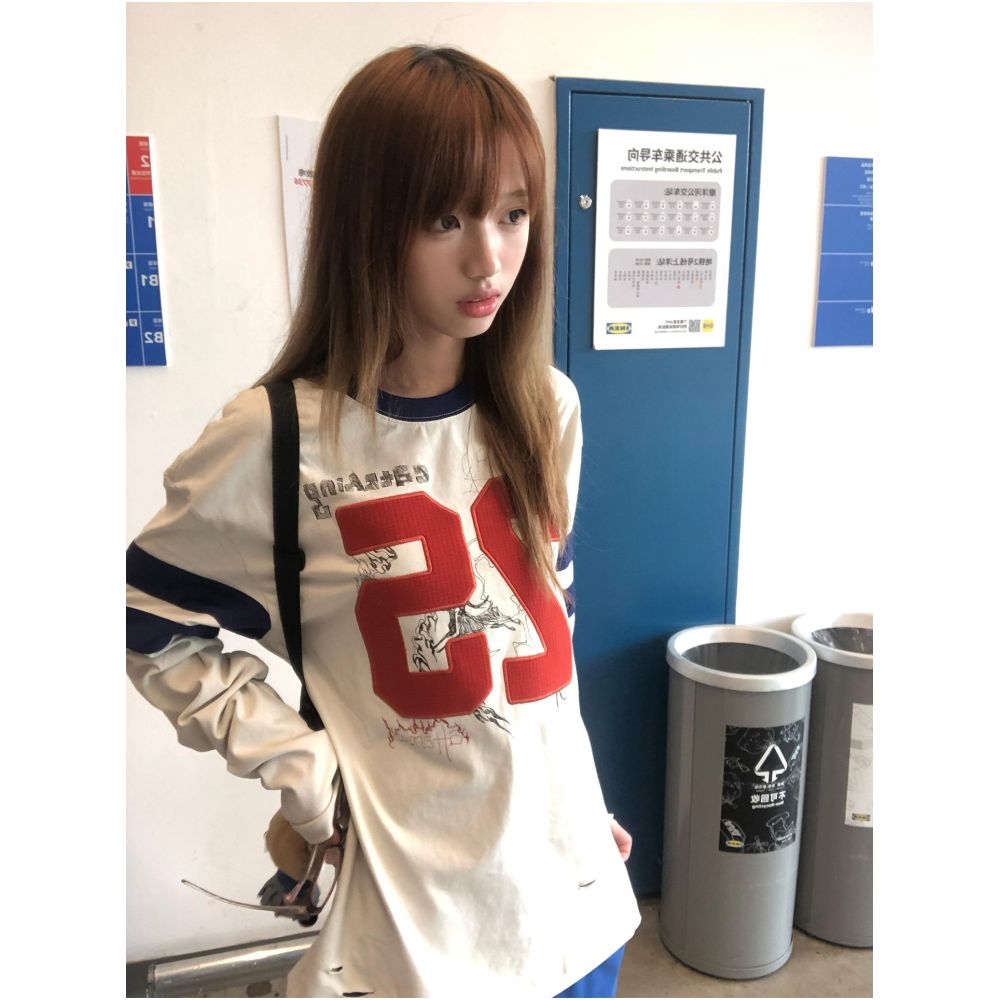 American retro street style long sleeved T shirt for women in autumn new digital embroidery graffiti print casual versatile top